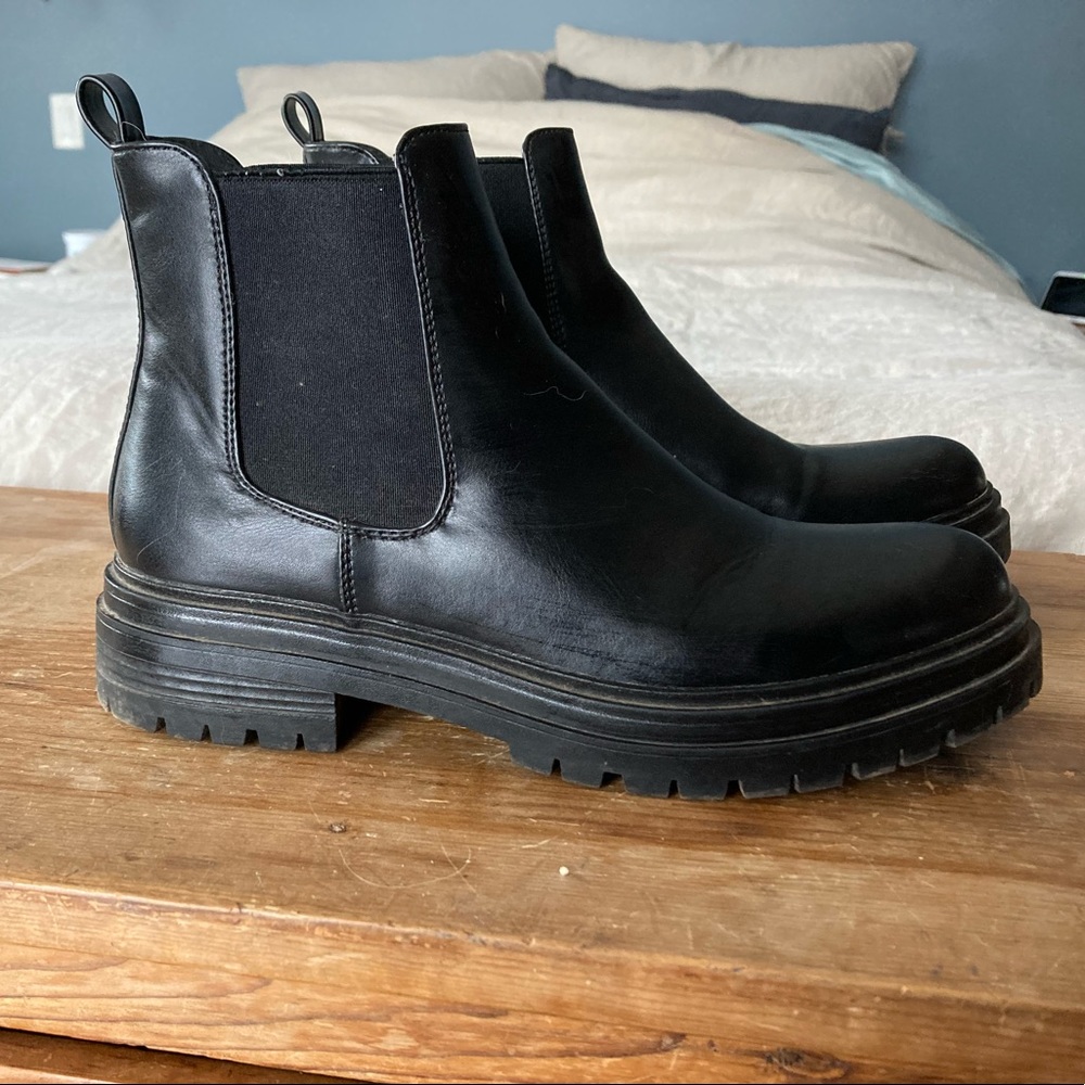 Leather Steve Madden boots